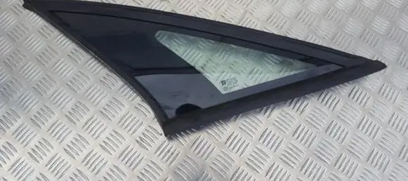 Opel Vectra C Front door vent window glass four-door 13137871LH