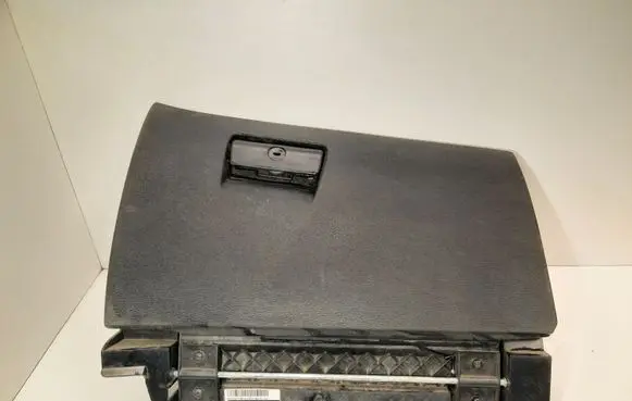 BMW X3 E83 Glove box 291470