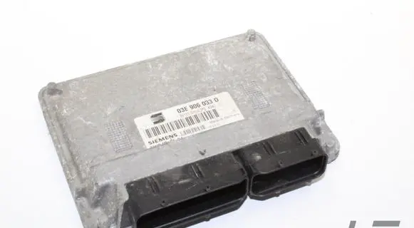Skoda Fabia Mk1 (6Y) Engine control unit/module 03E906033D