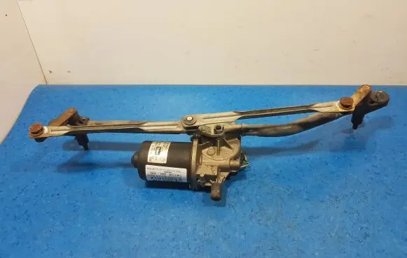 Fiat Punto (188) Front wiper linkage and motor