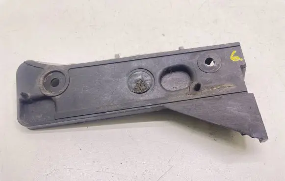 Audi A4 S4 B6 8E 8H Front bumper mounting bracket 8E0807284