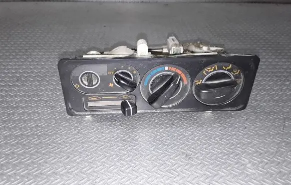 Mitsubishi Pajero Climate control unit