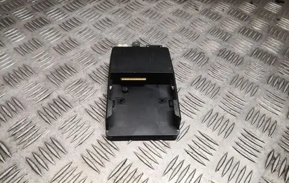 Mercedes-Benz CLA C117 X117 W117 GPS navigation control unit/module 1728100011 A1728100011