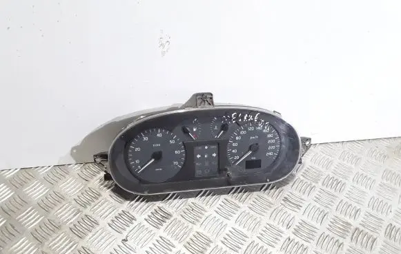 Renault Scenic I Speedometer (instrument cluster) 216506881A 21657282A