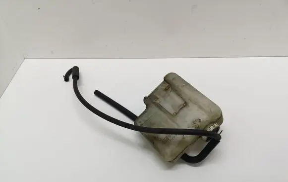 Mitsubishi Pajero Coolant expansion tank/reservoir