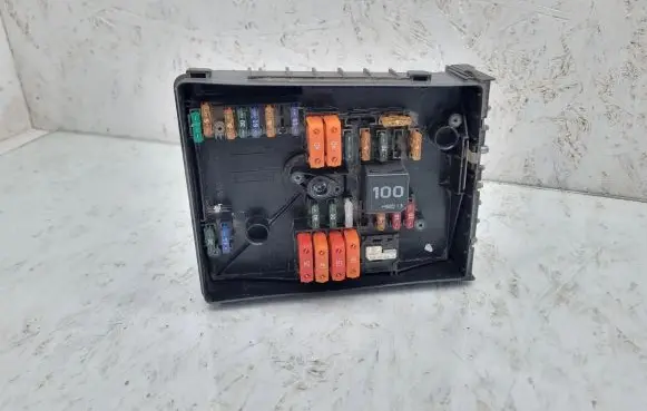 Volkswagen Touran I Fuse module 3C0971249