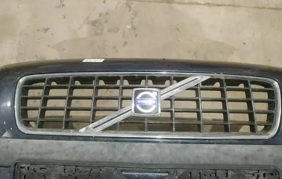 Volvo S60 Front grill 