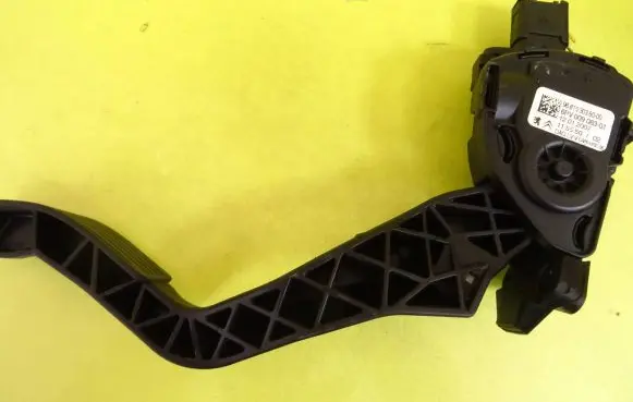 Citroen C2 Accelerator throttle pedal 6PV0090831-01 6PV009083101