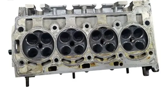 Volkswagen Tiguan Engine head 