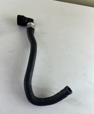Volvo XC90 Engine coolant pipe/hose 8649878