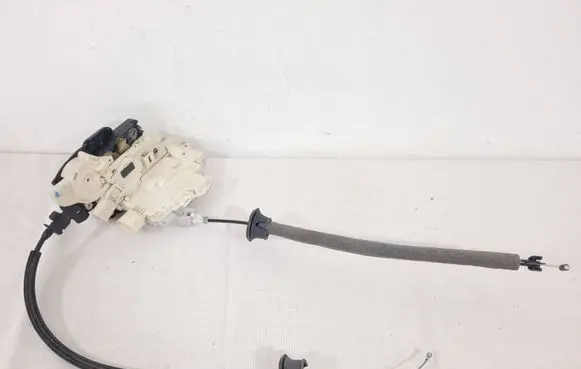 Audi A6 S6 C6 4F Rear door lock A046879