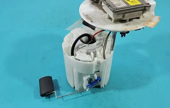 KIA Ceed In-tank fuel pump 31110-J7100 IMPRK1540218
