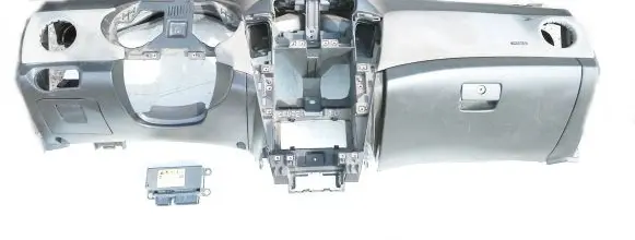 Chevrolet Cruze Central console control unit 