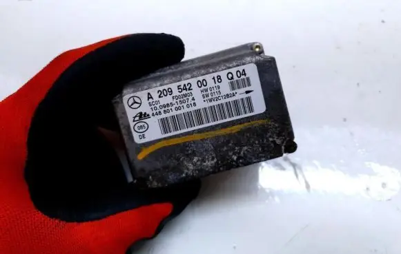 Mercedes-Benz CLK A209 C209 ESP acceleration yaw rate sensor A2095420018