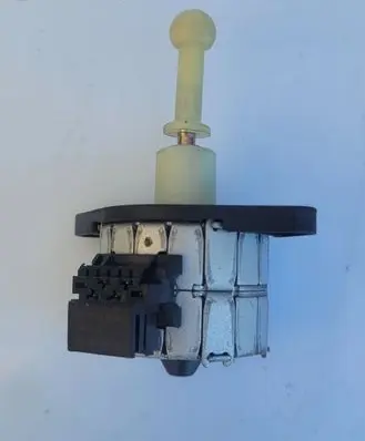 BMW 3 E92 E93 Headlight level adjustment motor 