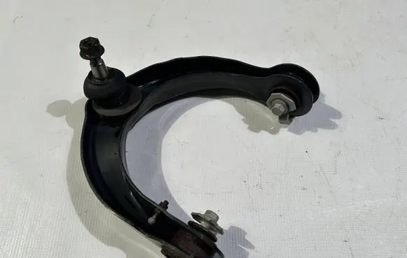 Jeep Grand Cherokee Front upper control arm/wishbone 68217809