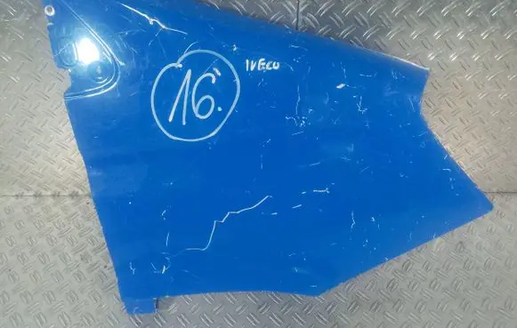 Iveco Daily 35.8 - 9 Fender