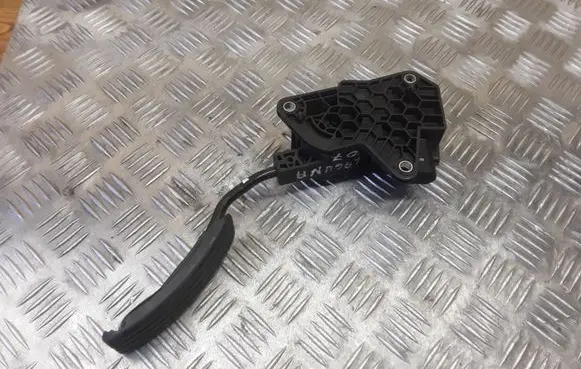Renault Laguna III Accelerator throttle pedal 0280755088 180050002R