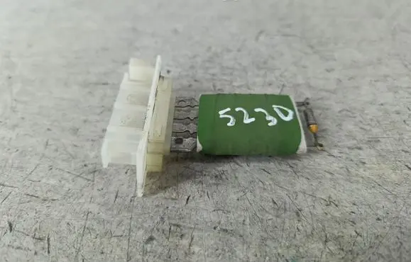Peugeot 207 Heater blower motor/fan resistor 