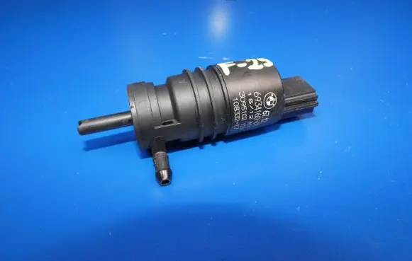 BMW X3 F25 Windscreen/windshield washer pump 6934160 10833217