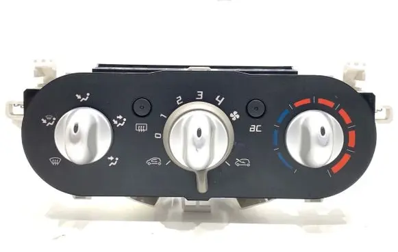 Renault Twingo II Interior fan control switch 