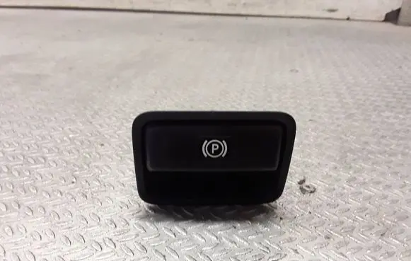 Mercedes-Benz Vito Viano W447 Hand brake release handle A4474270020