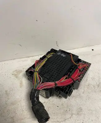 Volvo V70 Fuse module 08679899 02W333 08696098
