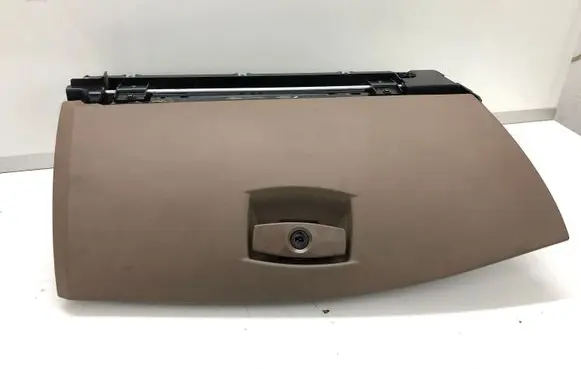 BMW 5 E60 E61 Glove box set 7034080