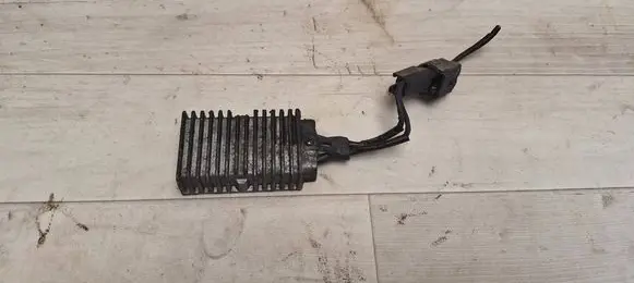 Volkswagen Polo V 6R Heater blower motor/fan resistor 65K318831 856777086B