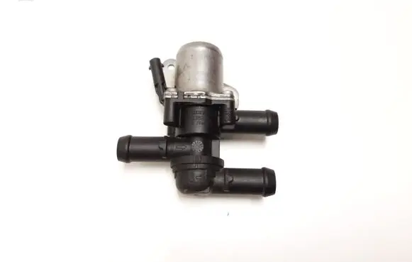 Volvo XC40 Electric auxiliary coolant/water pump 31338385