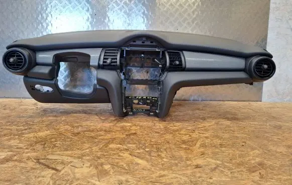 Mini One - Cooper Coupe R56 Dashboard