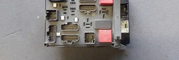 Renault Laguna II Fuse module 8200190287 21669695