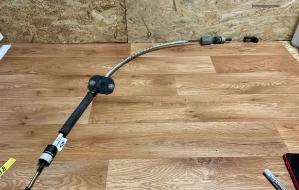 Ford Mondeo MK IV Gear shift cable linkage 8G917E395AA