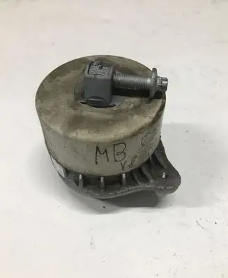 Mercedes-Benz C AMG W205 Engine mount bracket A2052404600