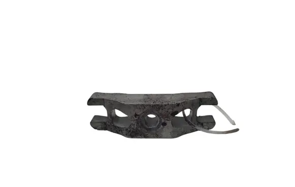 Audi A3 S3 8P Fuel Injector clamp holder 