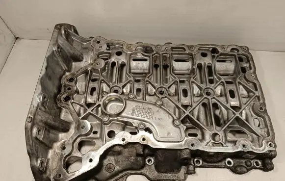 Mercedes-Benz E W213 Oil sump A6540146100