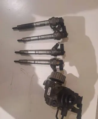 Volkswagen PASSAT B8 Fuel injection system set 04L130755D 0445010537