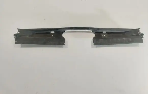 BMW 5 E60 E61 Radiator trim 7050650