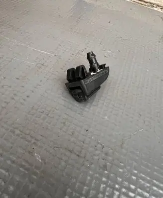 Skoda Octavia Mk3 (5E) Windshield washer spray nozzle 1Z0955985