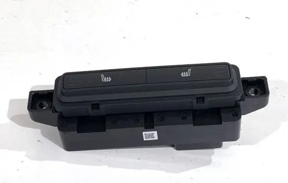 Land Rover Range Rover Evoque L551 Seat heating switch M8D218D687CB
