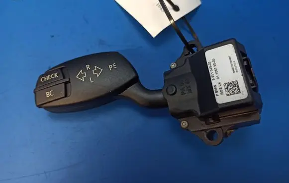 BMW 5 E60 E61 Indicator stalk 676050 6951349