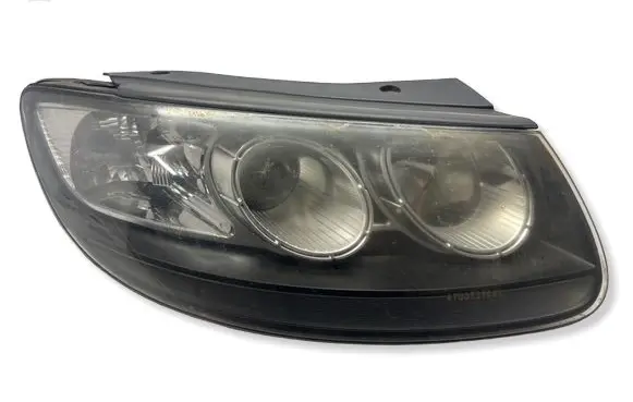 Hyundai Santa Fe Headlight/headlamp 921022BXXX