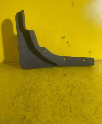 Nissan X-Trail T30 Front mudguard 638558H300
