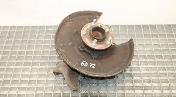 Ford Kuga I Rear wheel hub