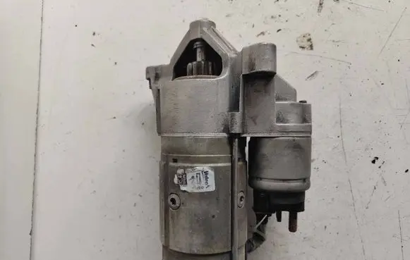 Peugeot 407 Starter motor C635340R