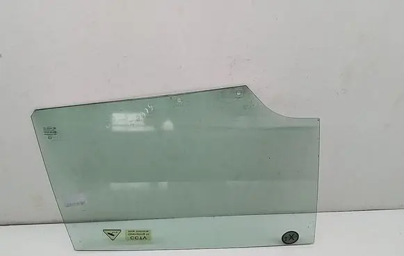 Peugeot 5008 Rear door window glass 9204S3