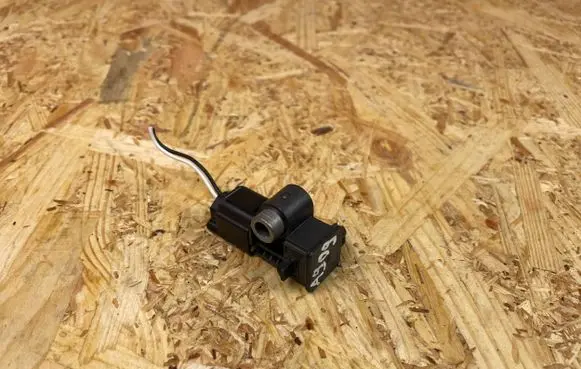 Nissan Micra K14 Airbag deployment crash/impact sensor 985815FA0A