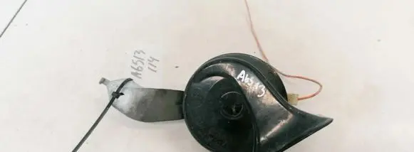 Mazda 3 I Horn signal E20092018 EH2139