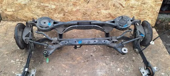 Volvo V60 Rear beam 