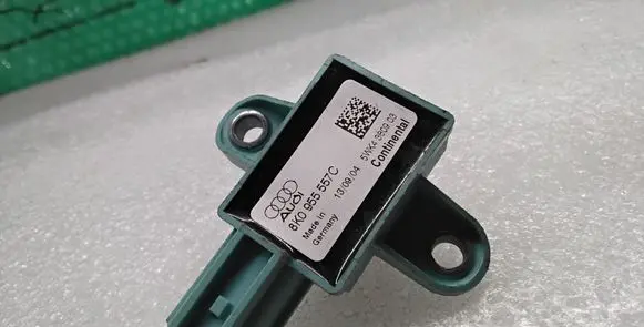 Audi A4 S4 B8 8K Airbag deployment crash/impact sensor 8K0955557C